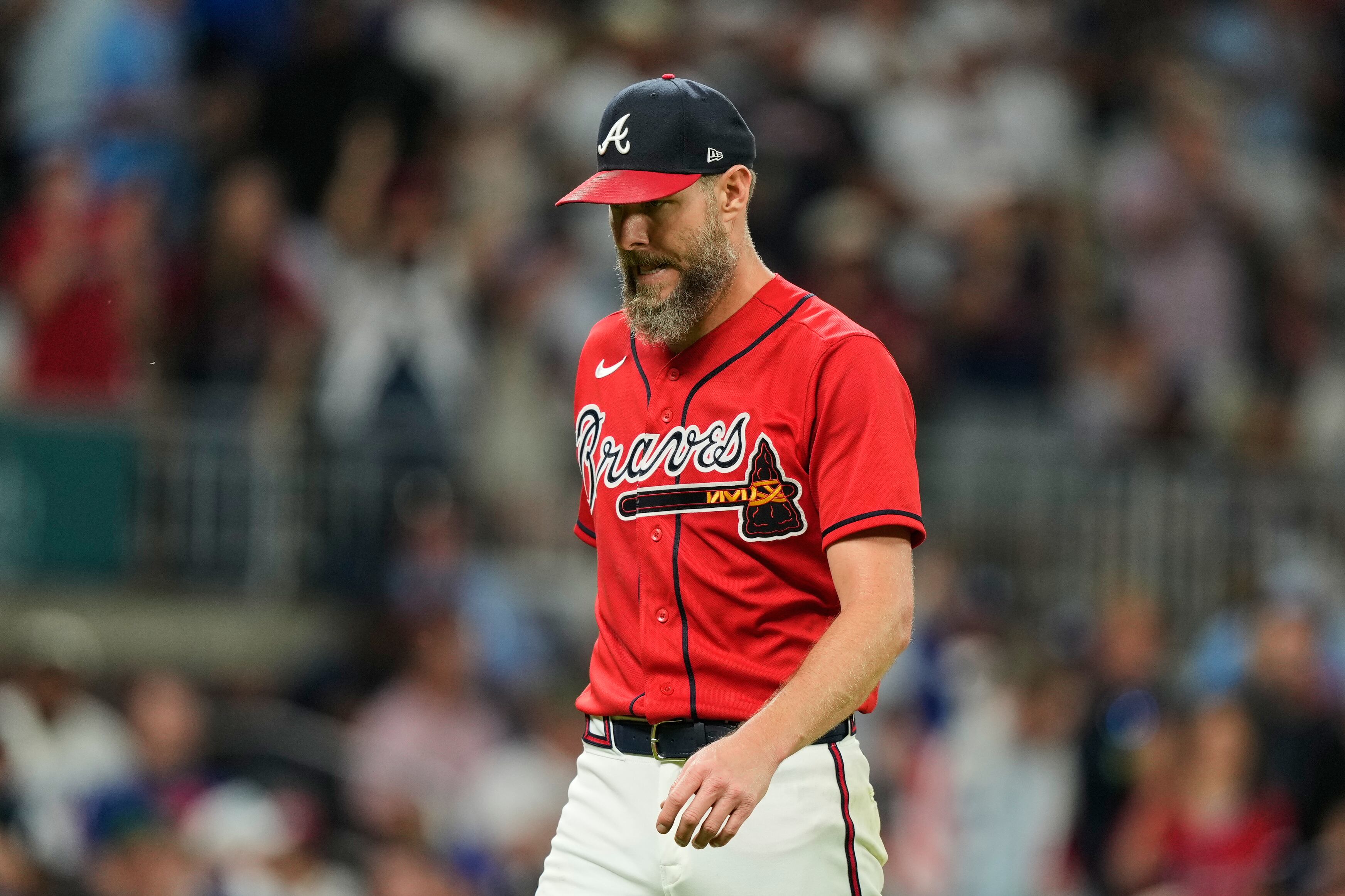 Yamamoto outduels Sale as Dodgers push Braves to elimination brink