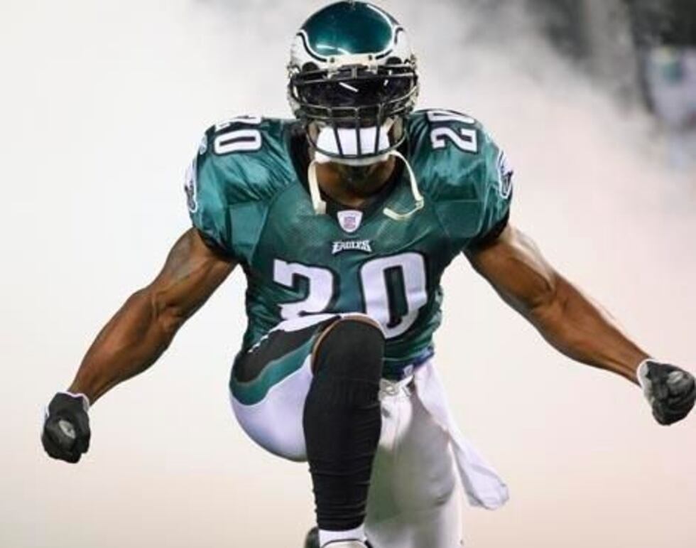 Former Clemson Star Brian Dawkins Retires From NFL