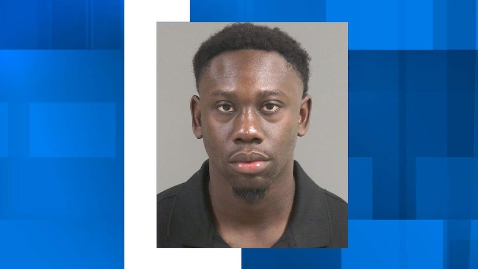 Montez Desmond Ladson Arrested; Deputies charge man in deadly Hollywood hit-and-run from July Montez Desmond Ladson, 26, is charged with leaving the scene of an accident with death,...