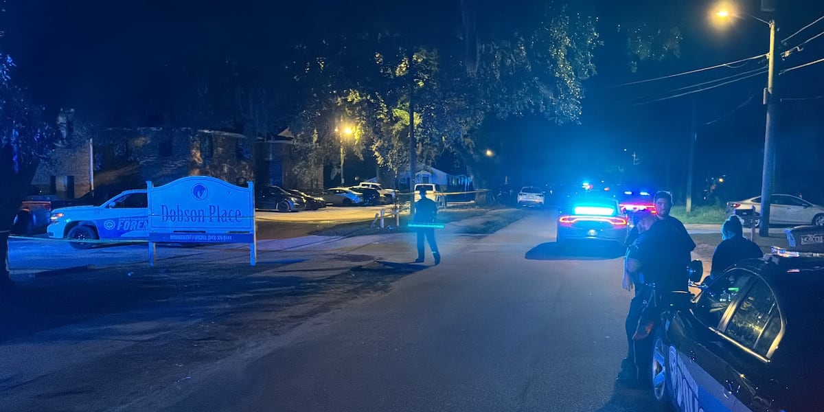 Coverage image for: North Charleston Police investigate after 1 man shot and killed, another hurt
