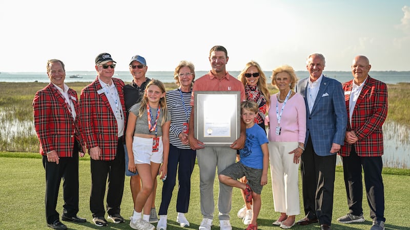 lucas glover chewing tobacco Glover's caddie signs DUDE Wipes partnership after sweat saga in Memphis 5-7 Harley E. Warrick (1924-2000)