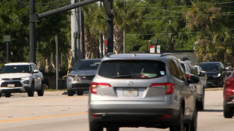Artificial intelligence could soon help keep traffic moving on two of Charleston’s busiest...