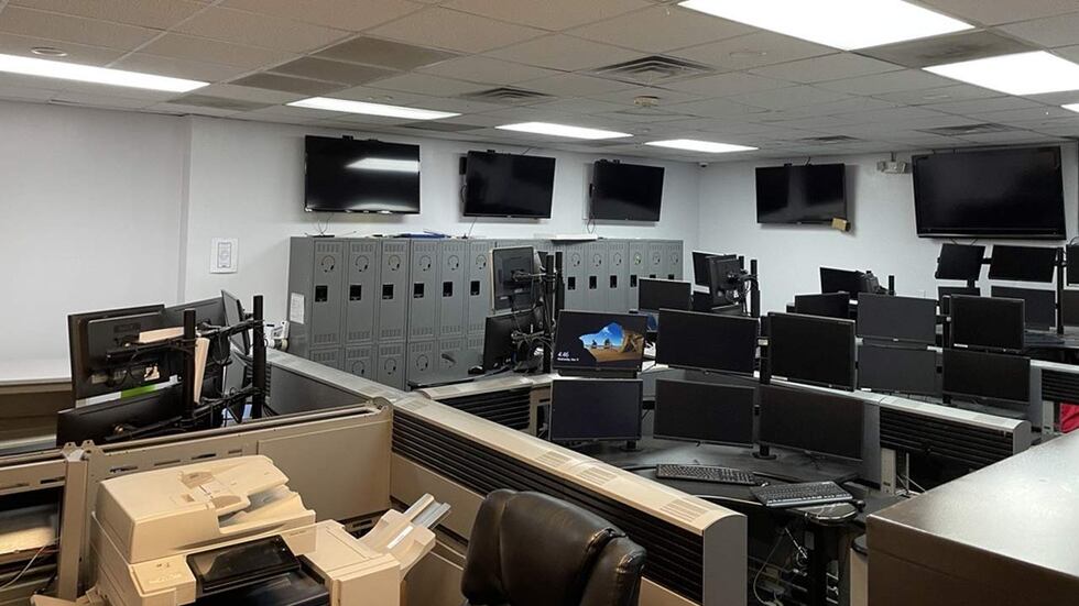 Spring Dispatch Center Up Dorchester Co. dispatch center to improve 911 response amid rapid growth