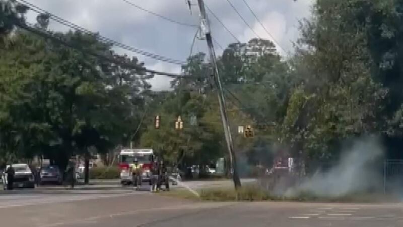 Summerville firefighters responded Tuesday to a crash involving an 18-wheeler that damaged a...